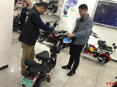 “買了就能上路” 成都全國率先實施電動自行車帶牌銷售，簡化購車流程